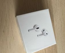 air pods 4 with noise cancelling