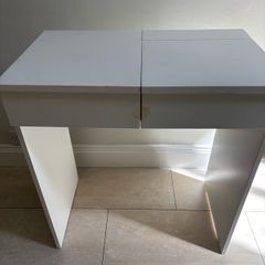 Dressing table