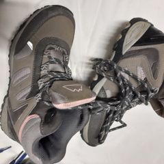 Snow boots, size 2 (eur 34)