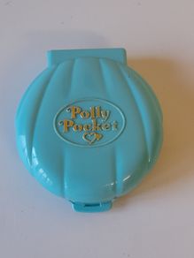 Vintage Polly Pocket Pollys Beach House