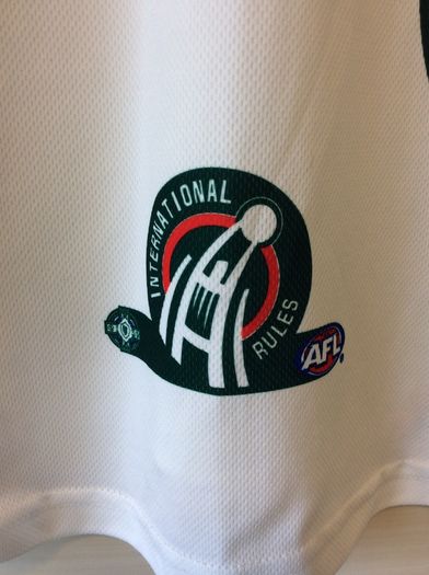 Ireland Jersey. GAA Compromise/ Aussie Rules Jersey. Official Mens Oneills Jersey. Collect In Dublin Or Receive Via Post.