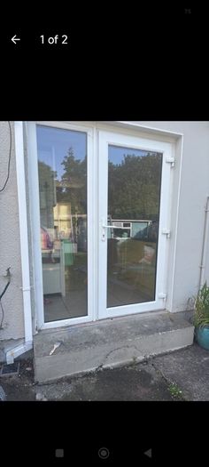 Door. Exterior & window side panel