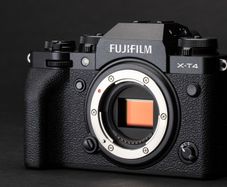 Fuji X-T4 XT4 APS-C 4k60p 10bit mirrorless camera body