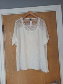Floryday Top. S. XL - 18.   B.N.W.T.