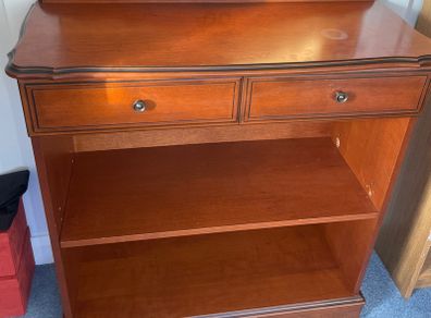 Rossmore shelf