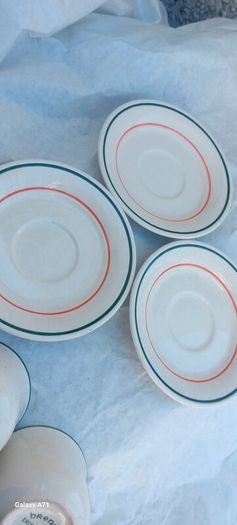 Arklow brendan erin stone design 3 x cups and Saucers,vintage collectors items ,buyer collects or pays postage thank you, see pictures for condition, sold as seen.
