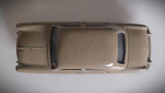 Diecast Vintage Corgi Toys Ford Consul Mk1 - Good Original Condition/No Box