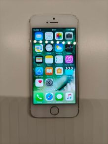 Rare iPhone SE (2016) 64GB - Collector's Item on Legacy iOS 10.3.3
