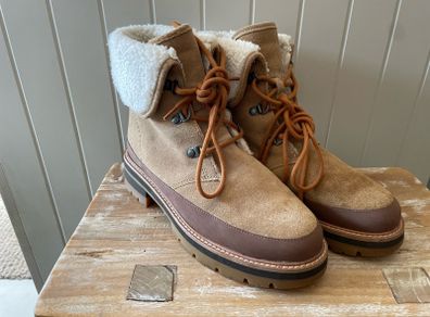 Clarks ankle women winter boots size 5.5 EU 39