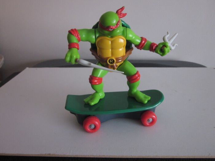 Teenage Mutant Ninja Turtles Sewer Shredders -Raphael