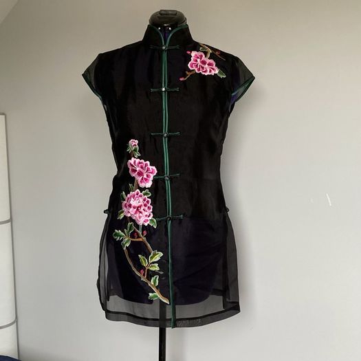 Chinese ladies top