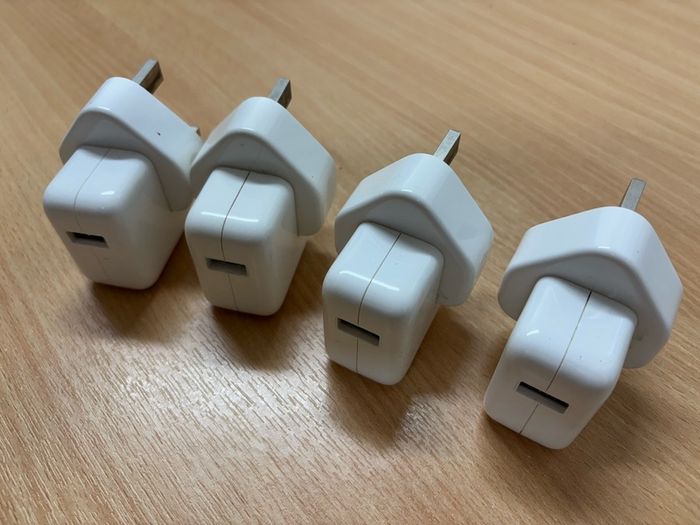 Genuine Apple 10W power adapter