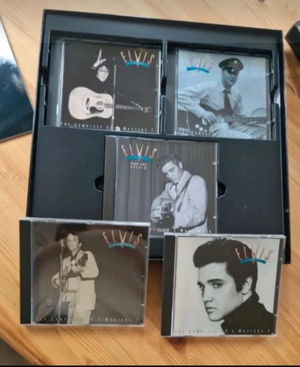 Elvis Presley Vintage - Highly Collectable  The 1992 release of "Elvis Presley: The King of Rock 'n' Roll - The Complete 50's Masters".  5-CD box set format