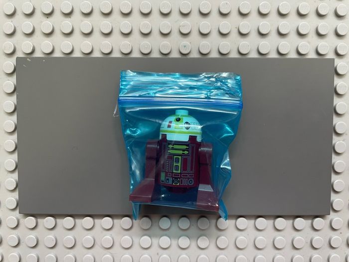 lego Star Wars sw1397 Astromech Droid, R7-A7 minifigure- Dark Bluish Gray Rectangles