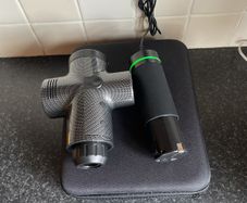 Massage Gun / Muscle Recovery