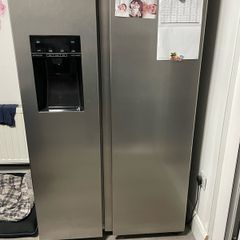 Hisense. American Fridge freezer