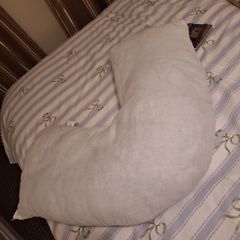 Curved Pillow