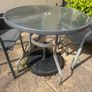 outdoor table and 2 chairs Image 3