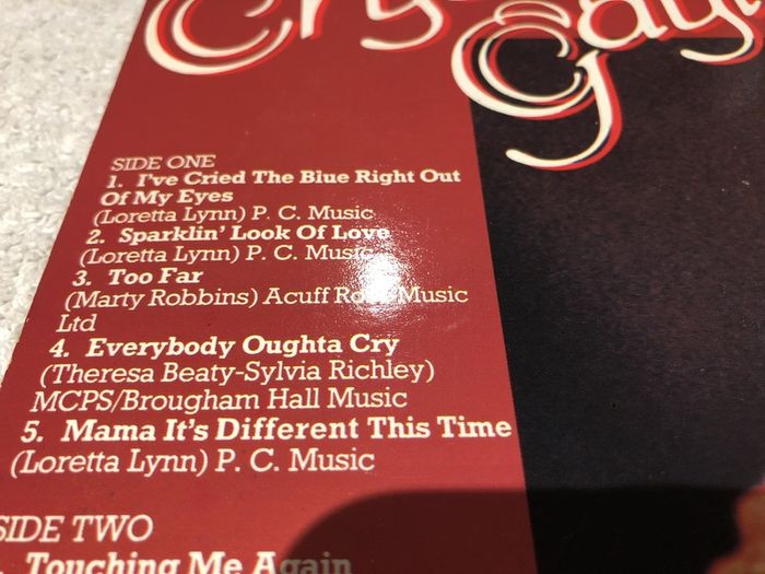 Crystal Gayle - I've Cried The Blue Right out of my Eyes