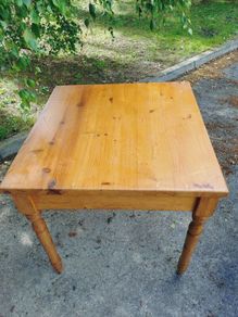 pine table