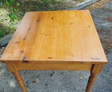 pine table