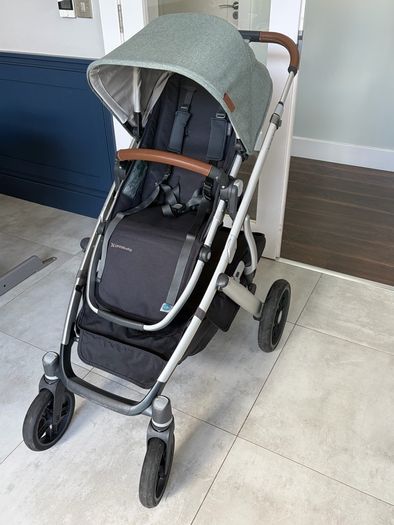 UPPAbaby Vista V2 Emmett Travel System Complete Bundle