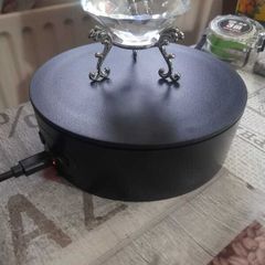 Beautiful Turntable Display Electric or Battery Postage Available or Collection