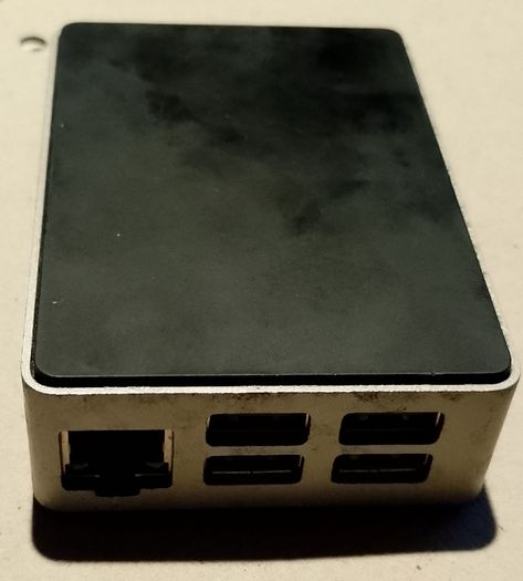 Raspberry Pi 3B+ with monitor