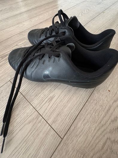 Kids Nike football boots - hardly worn