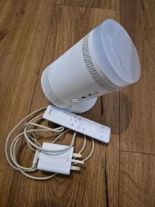Samsung The Freestyle 2nd Gen Full HD Smart