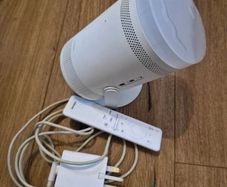 Samsung The Freestyle 2nd Gen Full HD Smart
