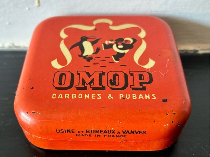 Vintage French Advertising Tin