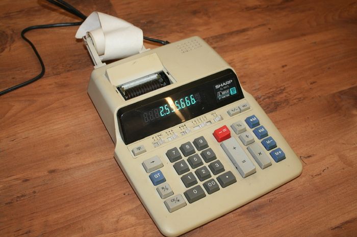 Sharp EL-1607L Calculator