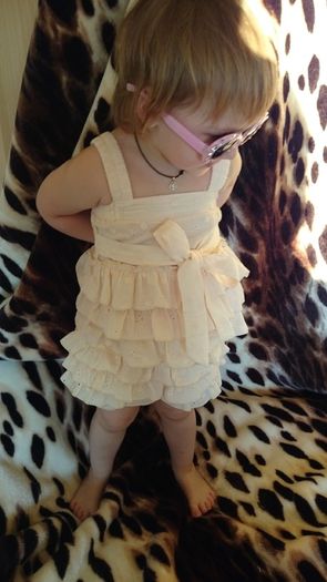 BNWT BABY OUTFIT shorts and top 74-90 cm