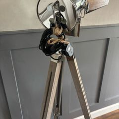 Floor lamp