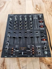 Behringer Mixer