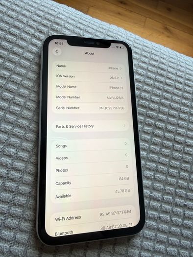 iPhone 11