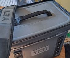 Cooler Box (Yeti)