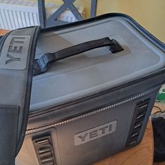 Cooler Box (Yeti)