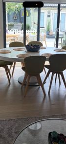 BoConcept Extending Dining Table Round to Oval