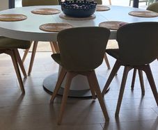 BoConcept Extending Dining Table Round to Oval