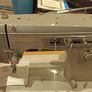 sewing machine Image 3
