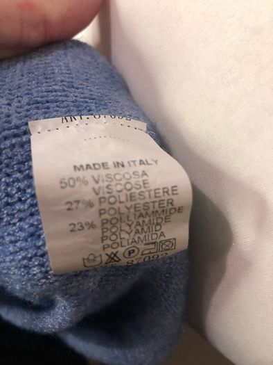 Blue woolly jumper (size 24)