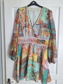 Mini dress with sleeves