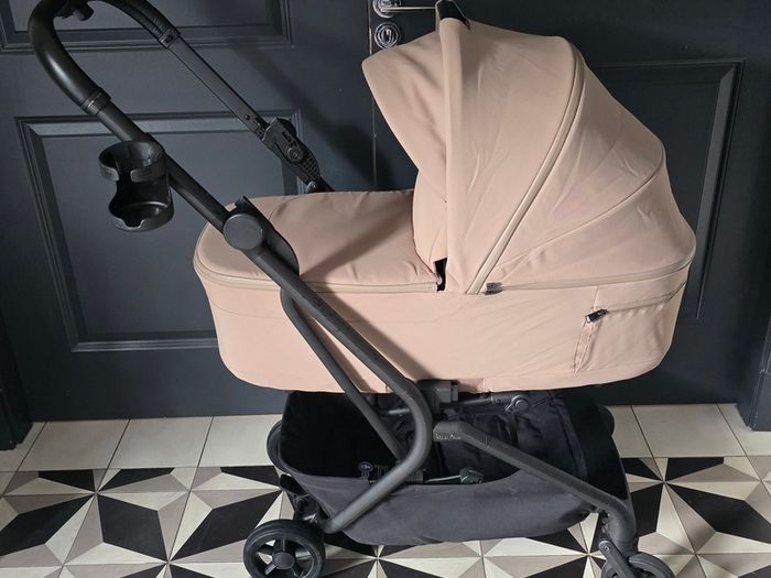 Silver Cross Nia Champagne Compact Travel Stroller with Carrycot