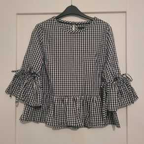 m&s top