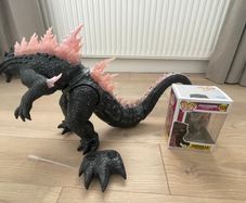 Godzilla Heat Ray Breath RC x Godzilla funko pop
