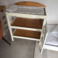 free changing table