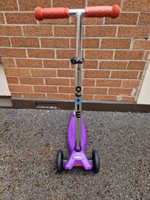 Micro Maxi Deluxe Scooter Purple
