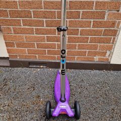 Micro Maxi Deluxe Scooter Purple